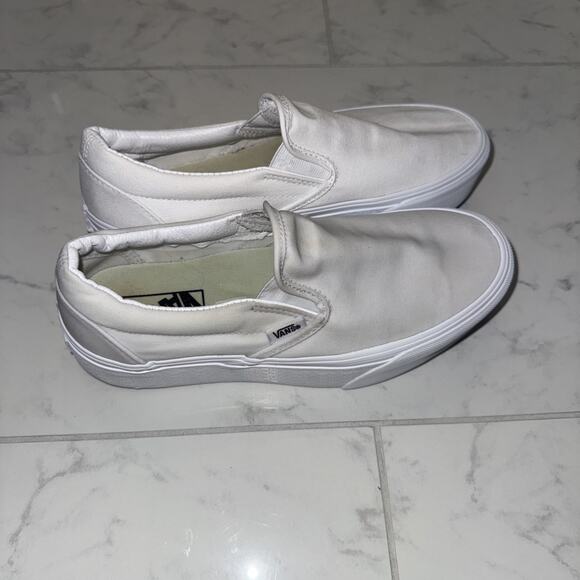 Size 8- VANS Authentic Platform - White Slip On - Picture 2 of 7